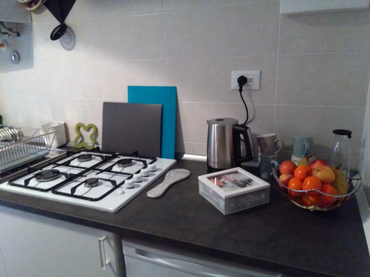 B&B Mameli 41 Verona 0*,  Italy