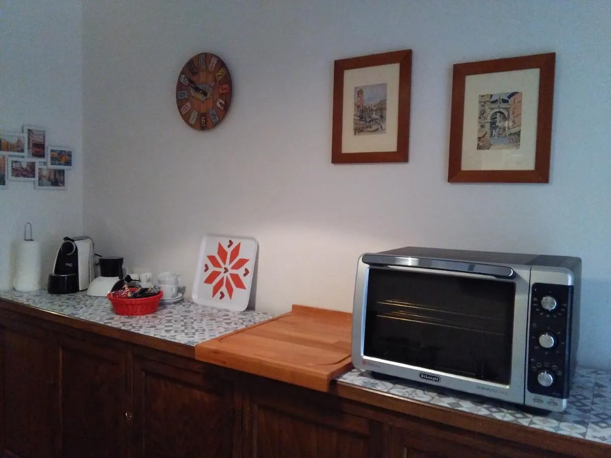 B&B Mameli 41 Verona Italy