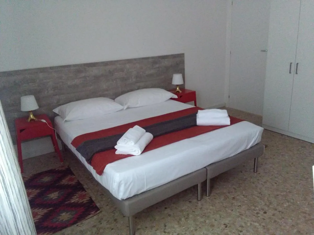 B&B Mameli 41 Verona Bed & Breakfast